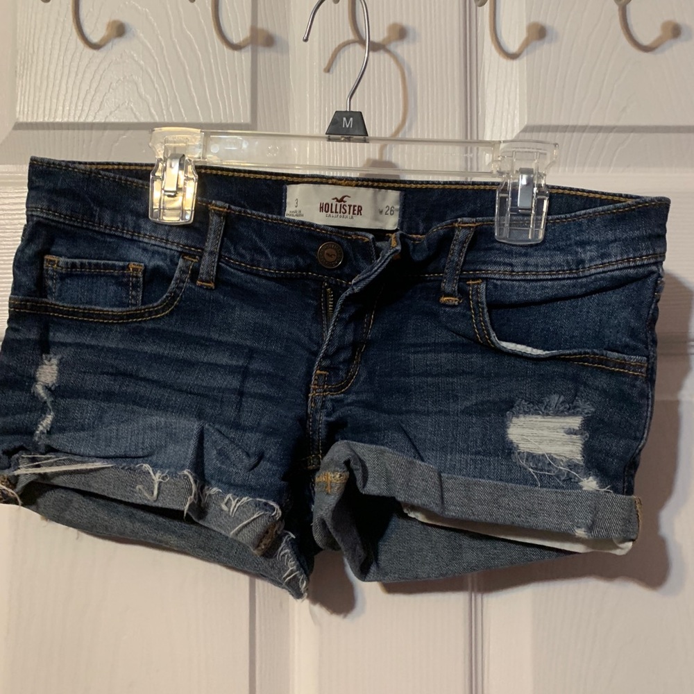 Hollister size 3/26 shorts